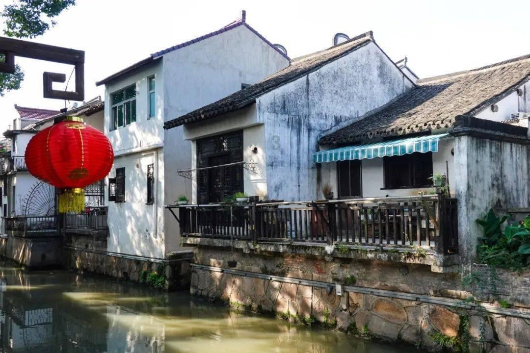 刚刚认识一个女朋友，送什么礼物比较好?游戏画面